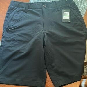 Men’s Under Armour Golf Shorts Size 34